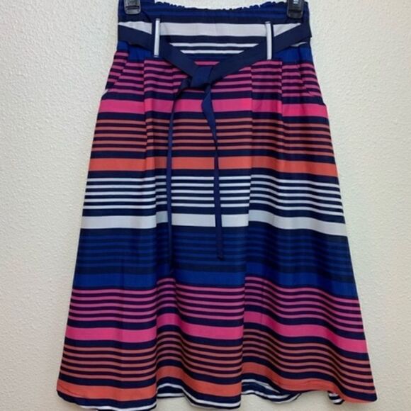 Old Navy women's skirt  - Picture 2 of 3